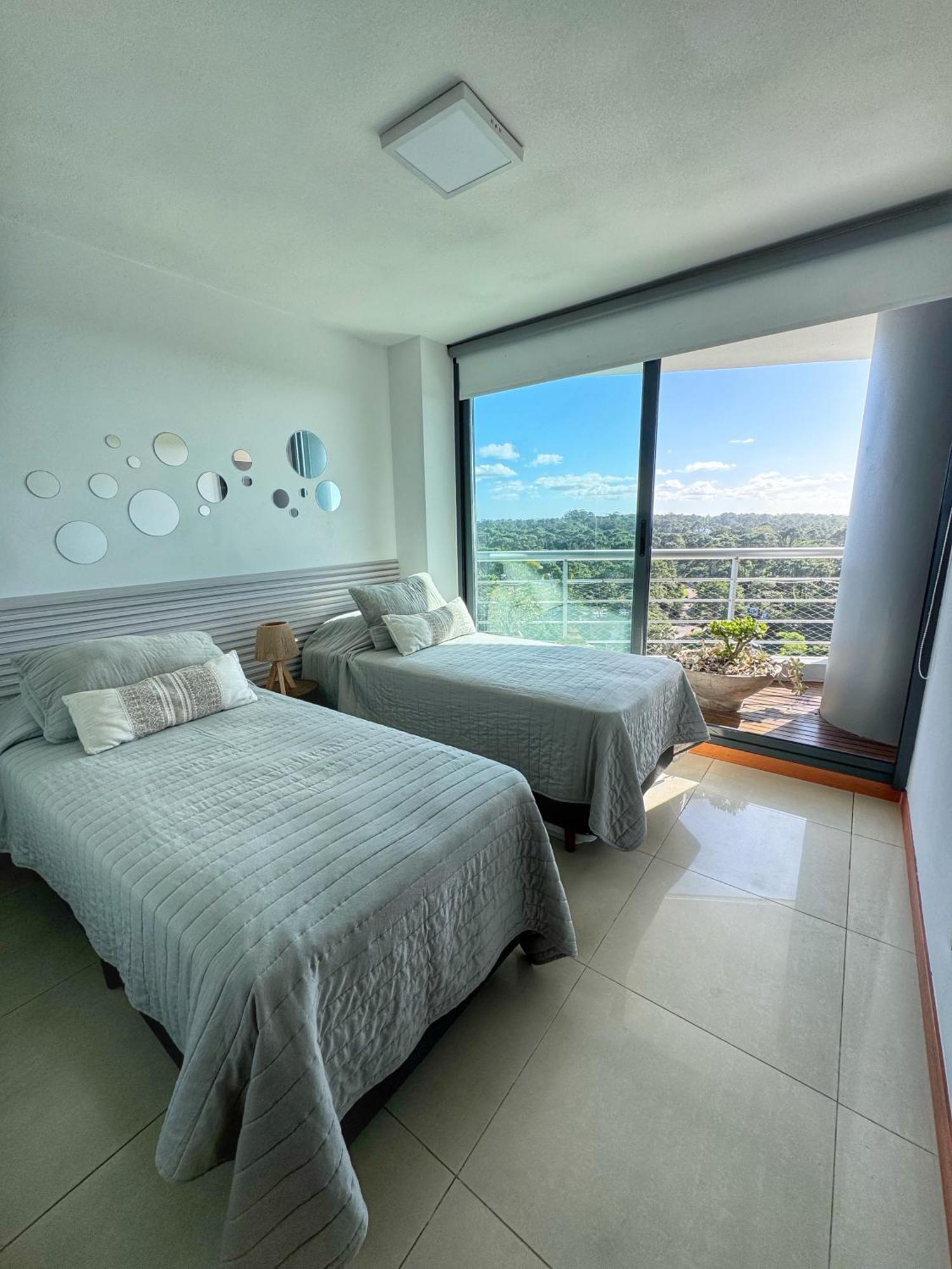 Apartamentos Torre Tressesenta Пунта дел Есте Екстериор снимка