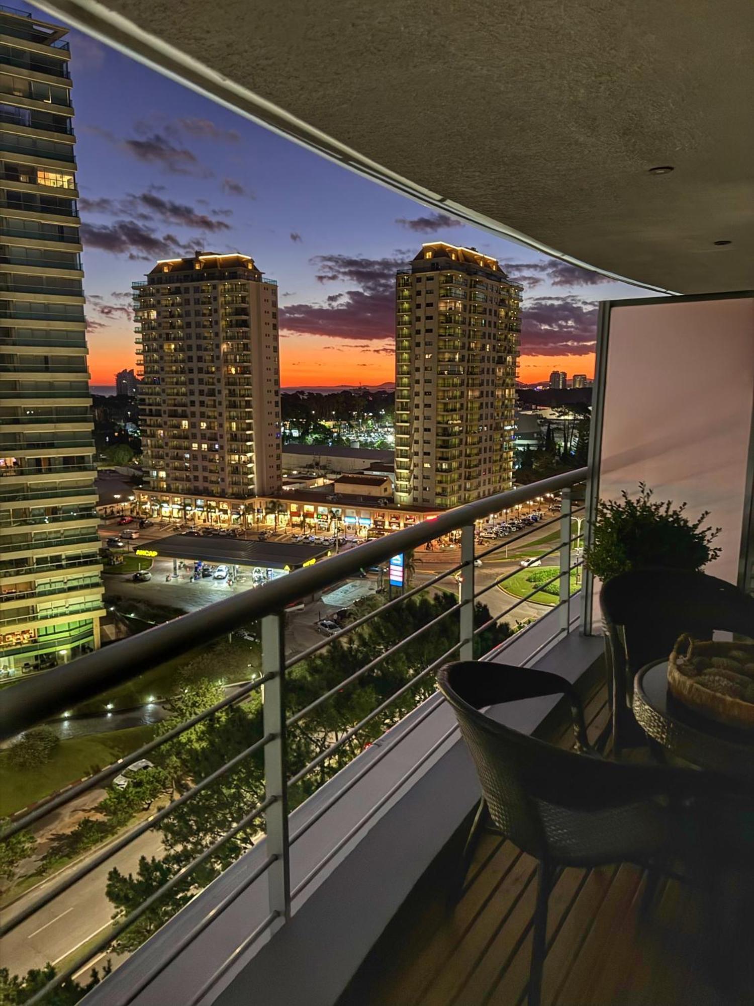 Apartamentos Torre Tressesenta Пунта дел Есте Стая снимка